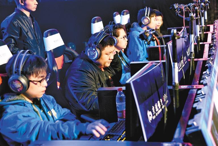 球场上的精彩对抗,欧洲联赛再掀热潮的简单介绍 球场上的精彩对抗,欧洲联赛再掀热潮的简单介绍