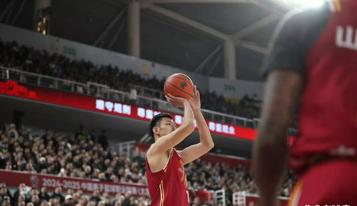 九游娱乐入口-山西队客场压哨三分,迎来连胜