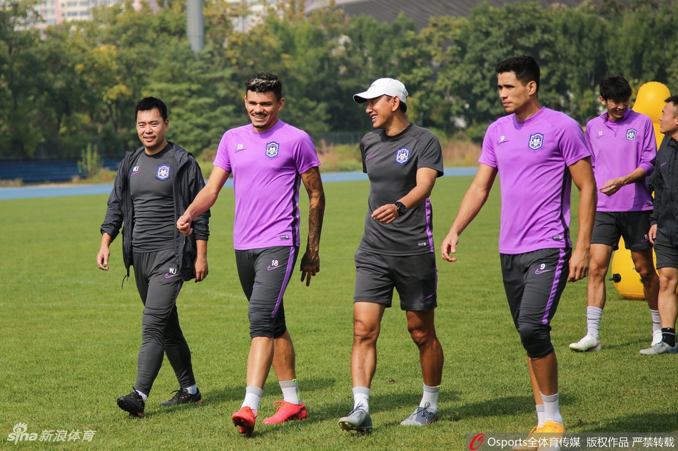 九游体育APP下载-深圳队员硬仗打赢,成功保级