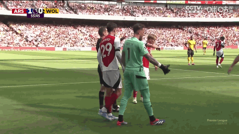 狼队客场掀翻对手,英超探头逆袭 狼队客场掀翻对手,英超探头逆袭