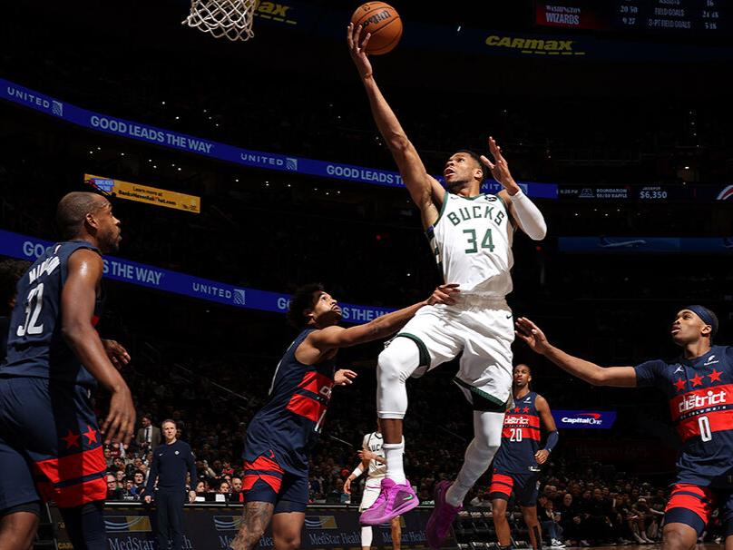 九游娱乐官方网站-关于雄鹿外线合砍分轻取黄蜂,继续领先东部赛区的信息