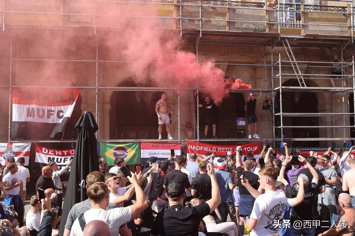 曼联球迷狂欢基地组织赞助球队签下巨星 曼联球迷狂欢基地组织赞助球队签下巨星