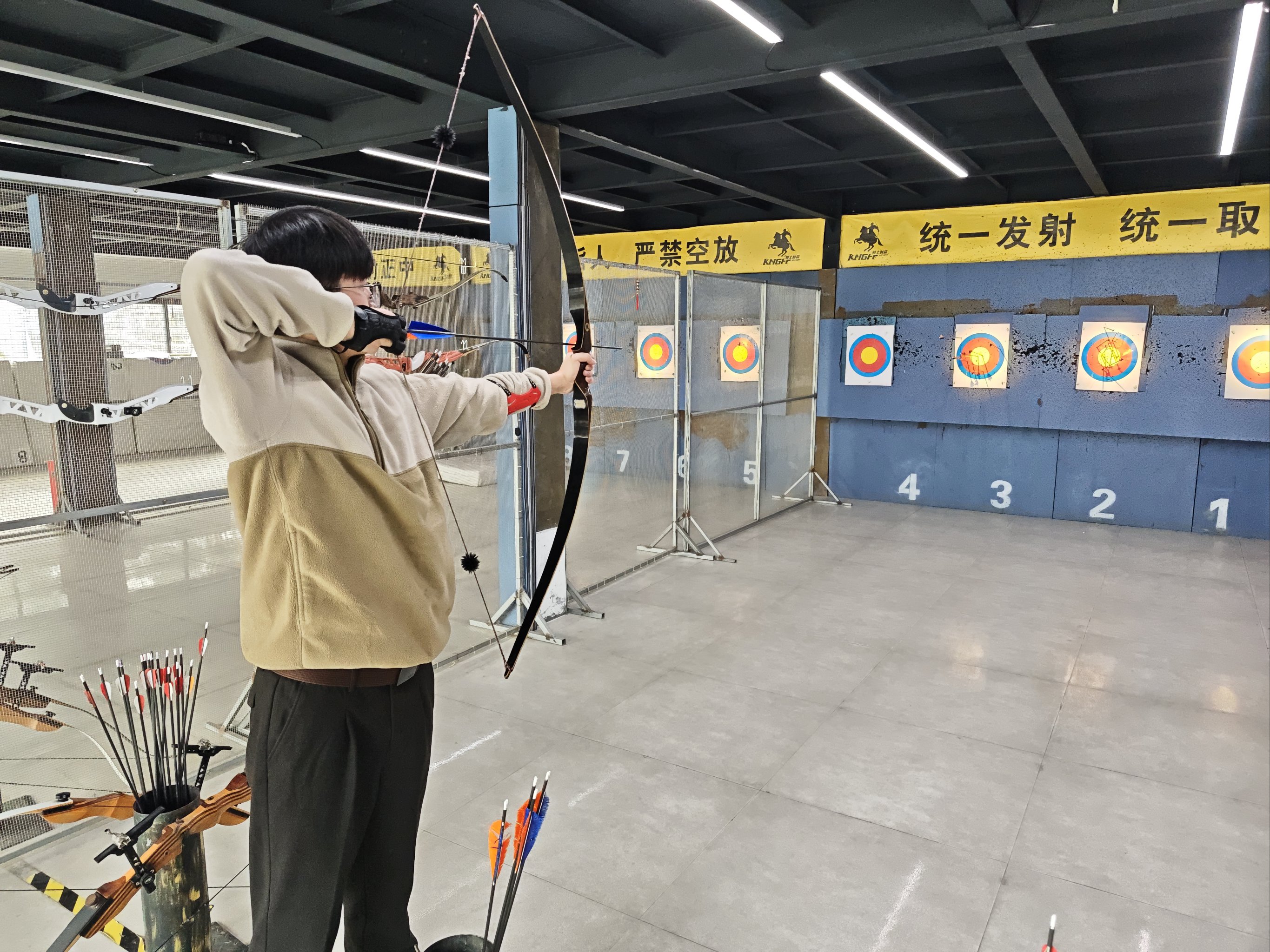 射箭比赛新星崛起，挑战传统强队