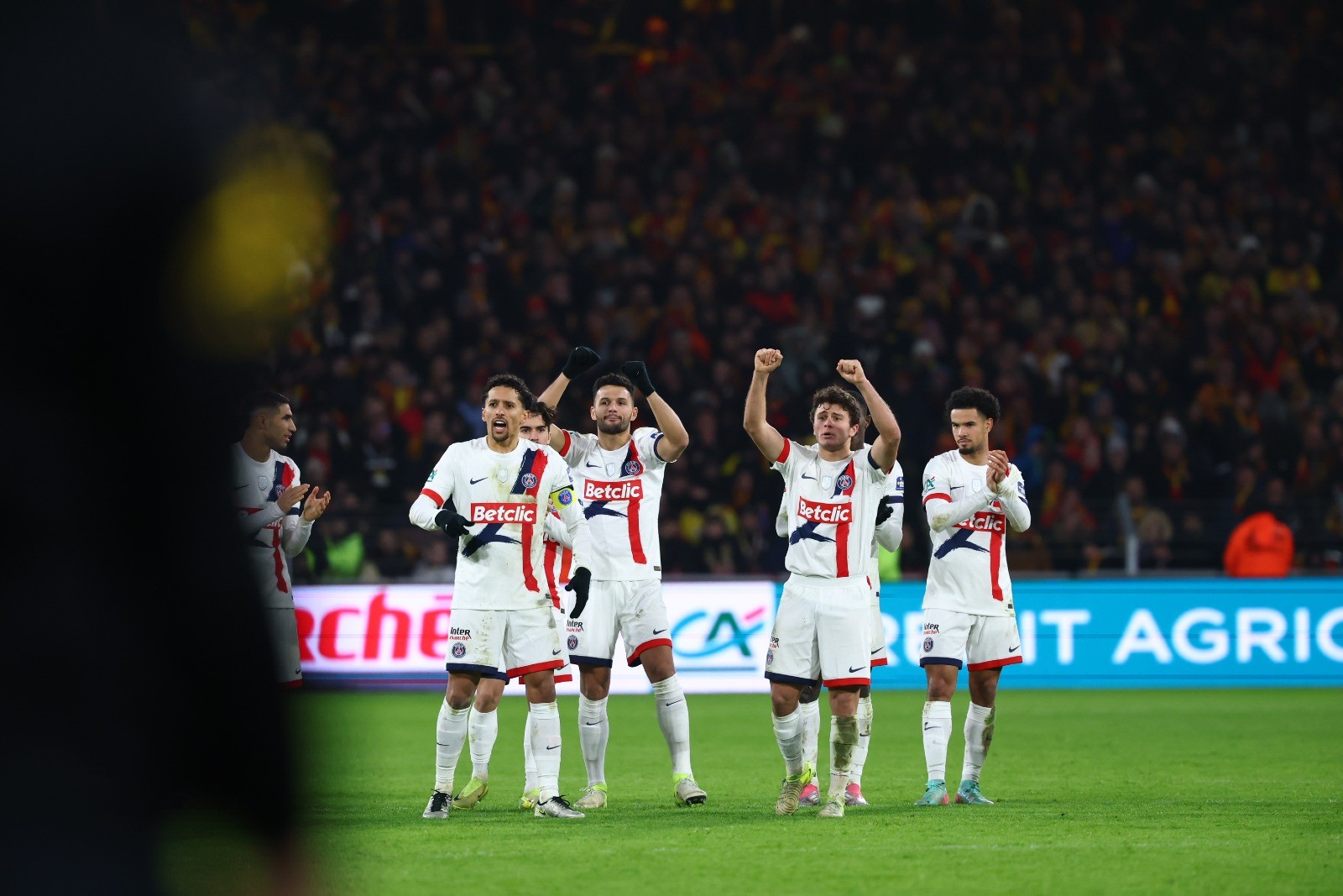 马赛客场平巴黎，提前获得法国杯四强席位