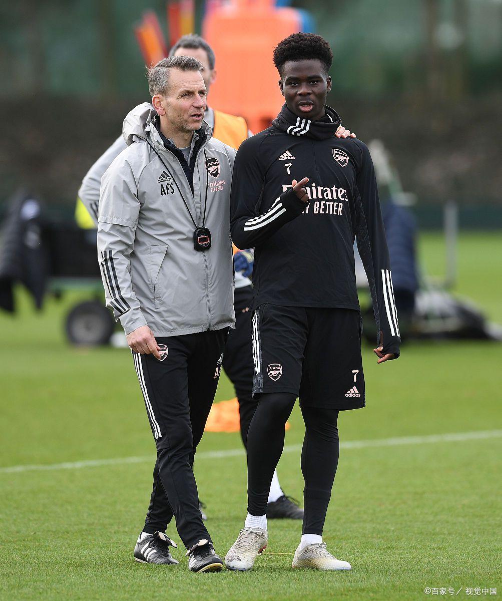 曼城大胜阿森纳,高居英超次席的简单介绍 曼城大胜阿森纳,高居英超次席的简单介绍