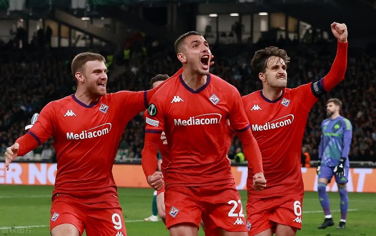 阿富汗球队勇往直前，冲刺晋级下一轮