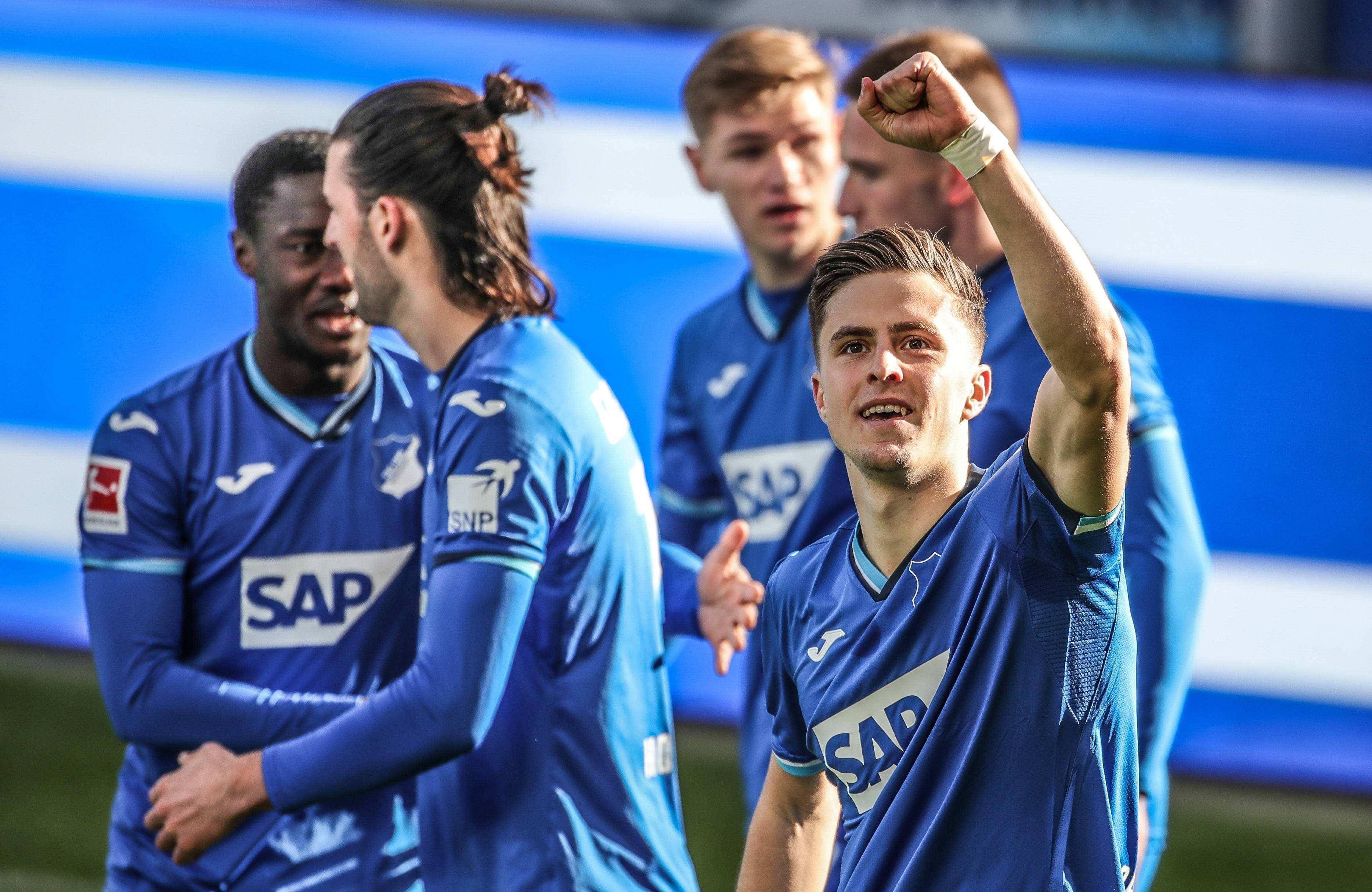 法兰克福主场难敌霍芬海姆,遭逆转失败 法兰克福主场难敌霍芬海姆,遭逆转失败