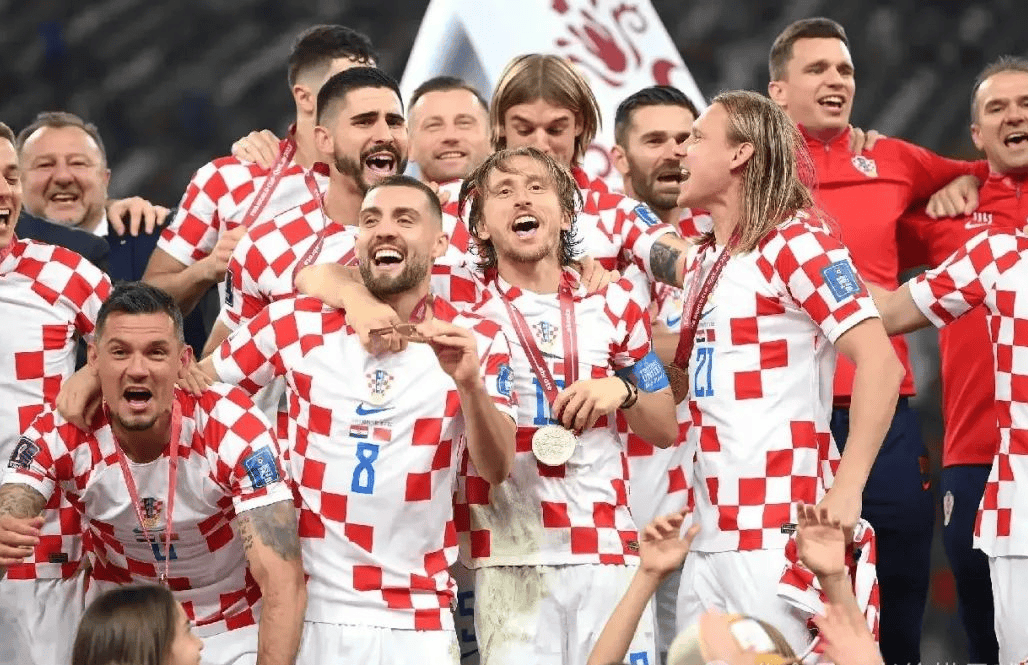 全场比赛完毕,克罗地亚队晋级欧洲杯半决赛 全场比赛完毕,克罗地亚队晋级欧洲杯半决赛