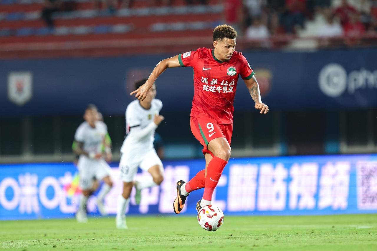 球队表现出色,确认晋级下一轮比赛 球队表现出色,确认晋级下一轮比赛