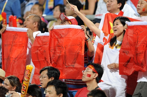 关于日本曲棍球队在激烈对抗中取得胜利,成功晋级决赛的信息 关于日本曲棍球队在激烈对抗中取得胜利,成功晋级决赛的信息