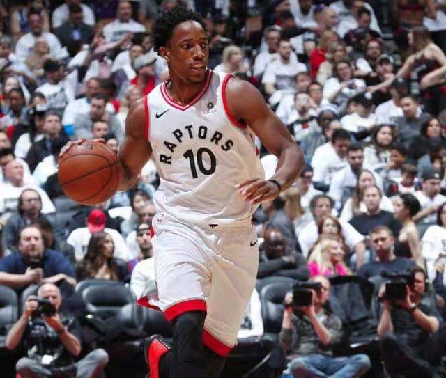 关于马刺横扫鹈鹕，德罗赞决胜时刻展现大心脏！的信息