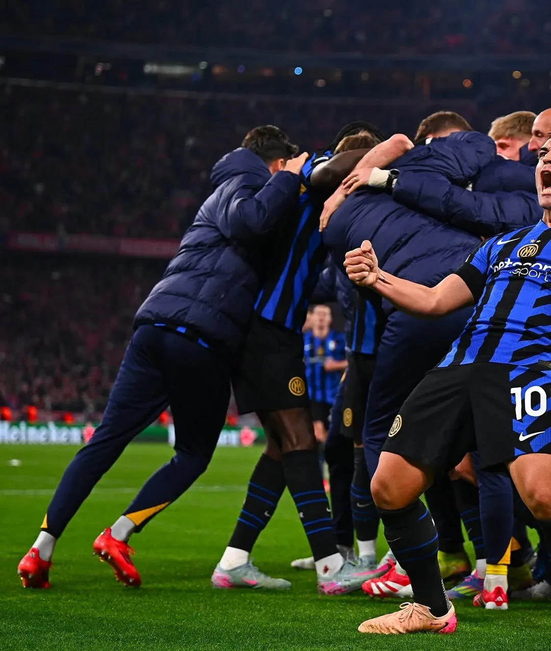 拜仁慕尼黑遭遇困境,欧冠赛场再度颠覆 拜仁慕尼黑遭遇困境,欧冠赛场再度颠覆