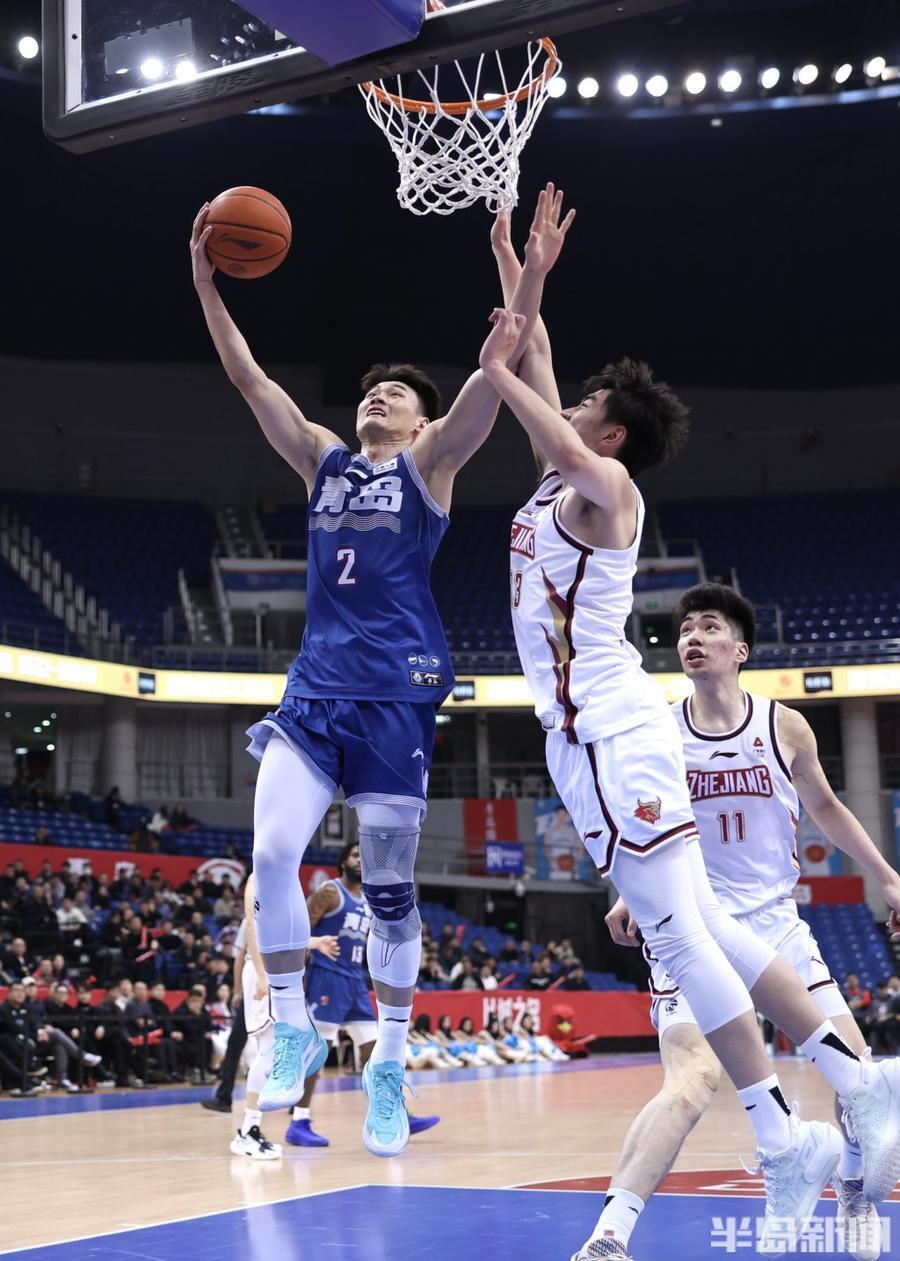 沙尔克04主场不敌弗赖堡,遭遇两连败的简单介绍 沙尔克04主场不敌弗赖堡,遭遇两连败的简单介绍