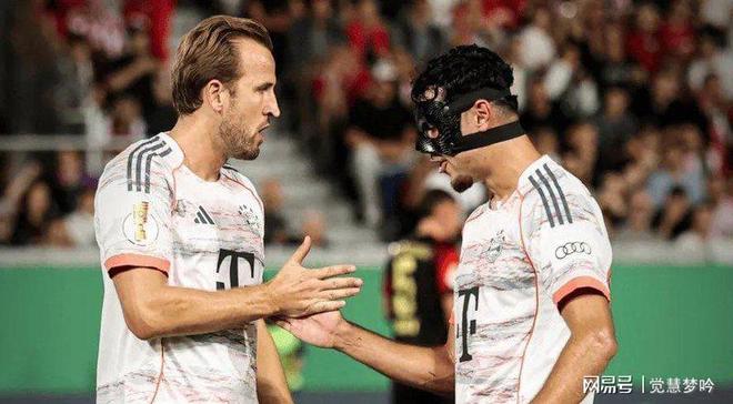 拜仁慕尼黑击败曼联,晋级欧冠四强 拜仁慕尼黑击败曼联,晋级欧冠四强