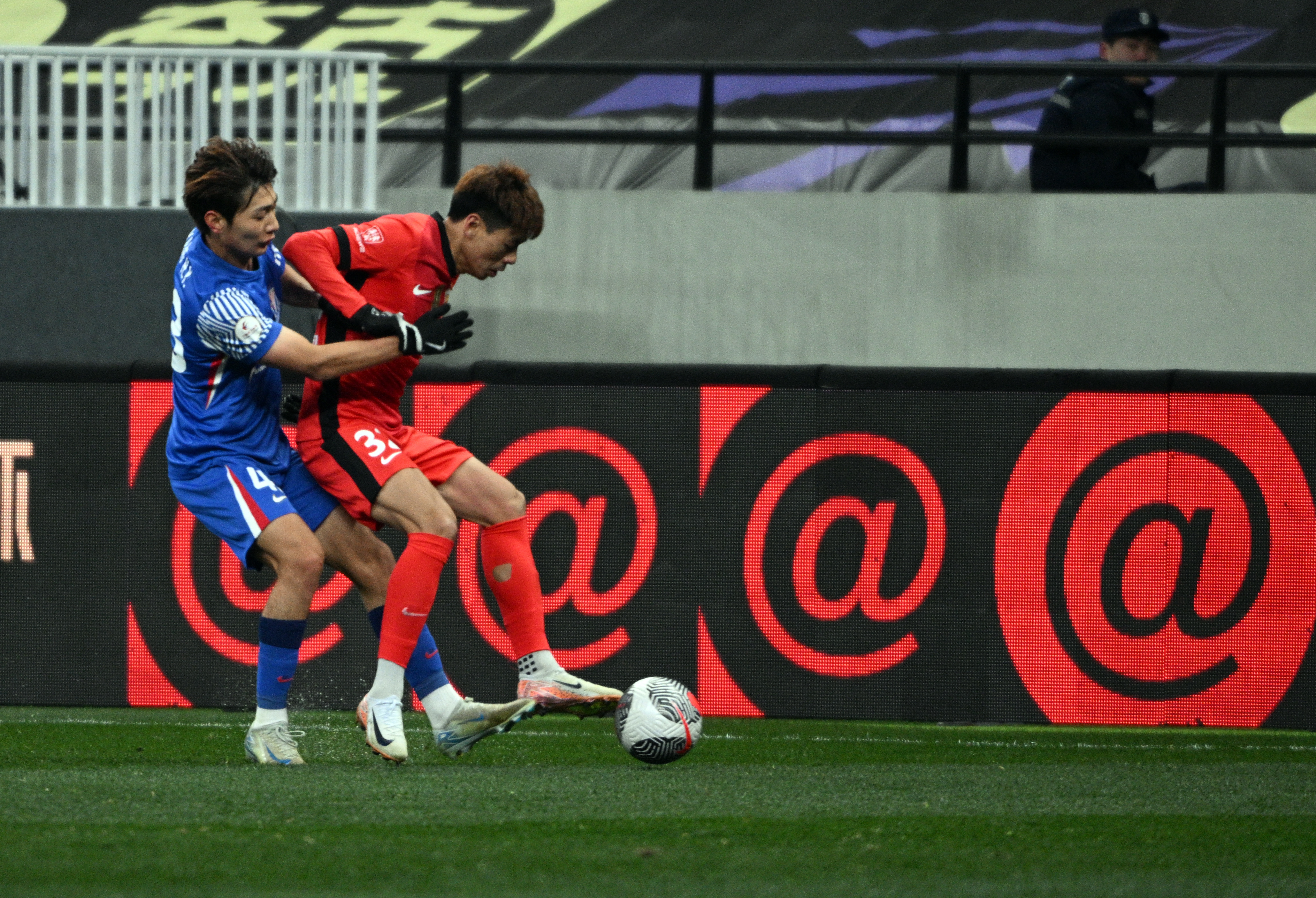 国际超级杯上演!洲际对抗激烈 国际超级杯上演!洲际对抗激烈