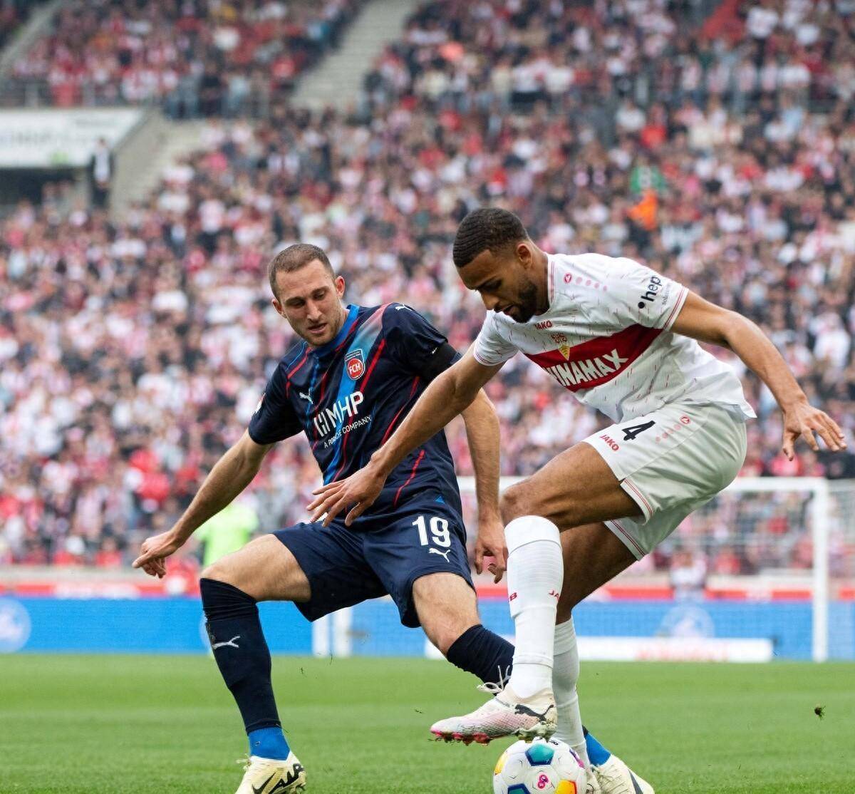 九游体育APP下载-多特蒙德足球学校选拔赛引爆激烈竞争