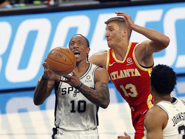 关于罗奇代尔联队在主场苦战,终结连败纪录的信息 关于罗奇代尔联队在主场苦战,终结连败纪录的信息