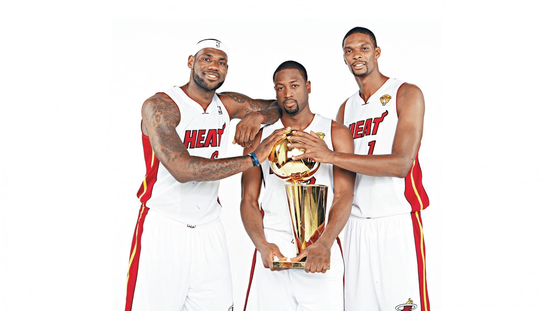 友谊赛中的风暴，拜仁全面压制新西兰，特邀球星萨拉赫成为全场焦点